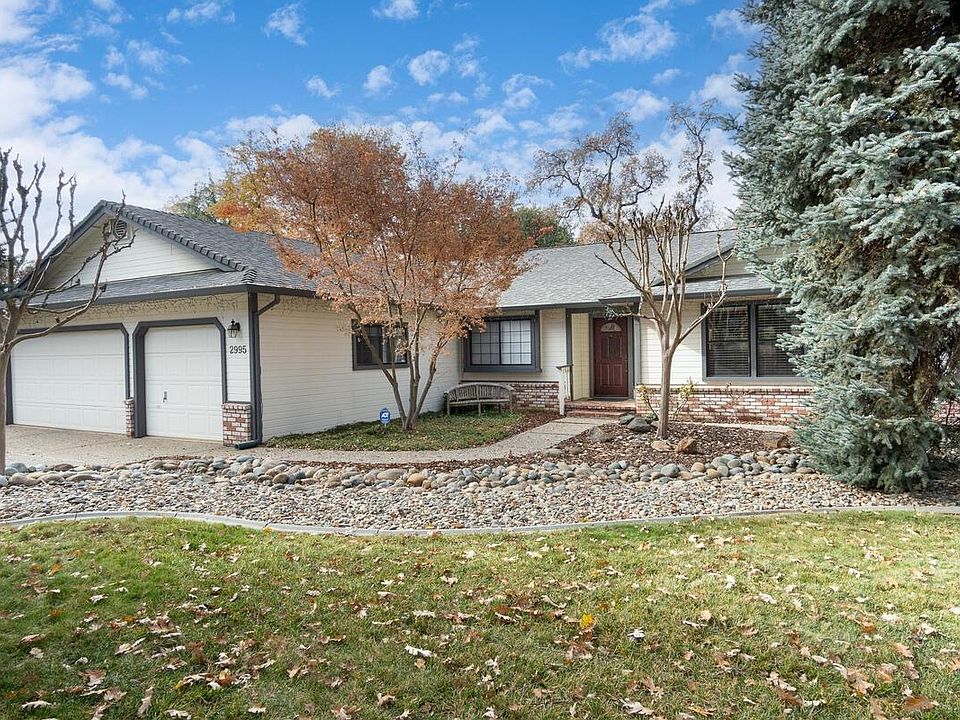 1st image of 2995 Royal Dr