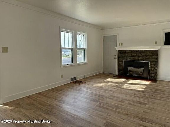 4th image of 632 3rd St W