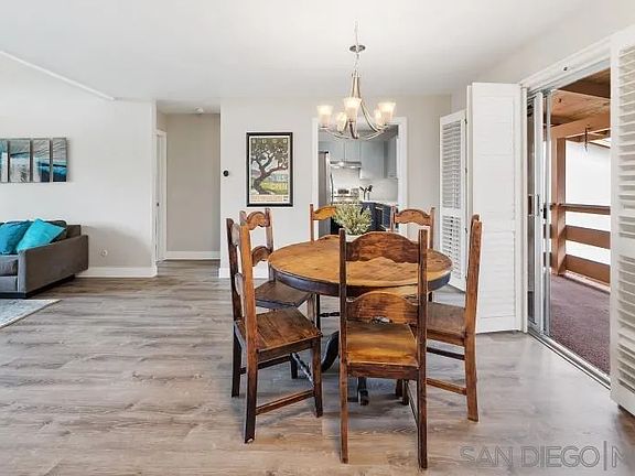 5th image of 1944 Fairway Circle Dr