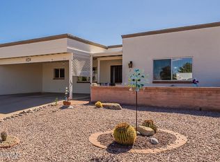 210 E Paseo De Golf, Green Valley, AZ 85614