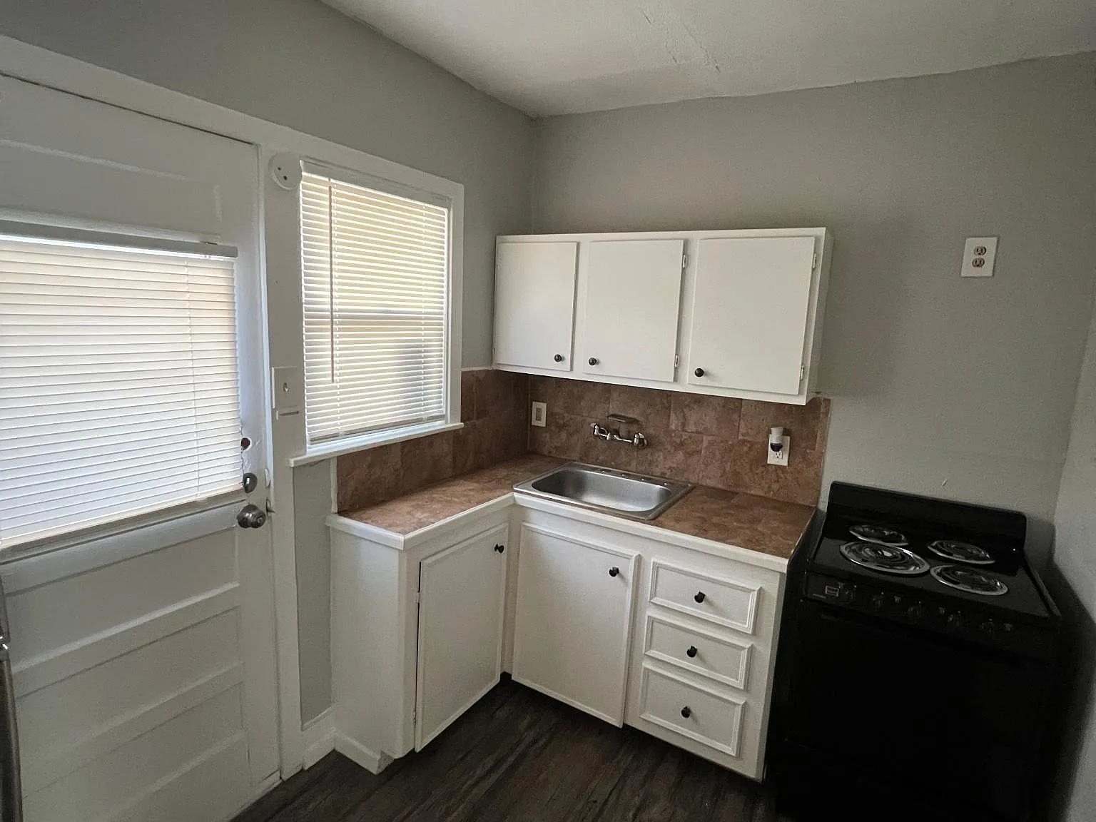 1513 Ocean Dr — Photo 4