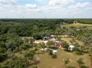 503 Oak Forest Rd, Goliad, TX 77963