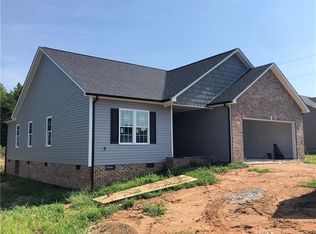 821 Cornerstone Ln, Maiden, NC 28650