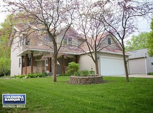 690 N 1st St, Carbon Hill, IL 60416