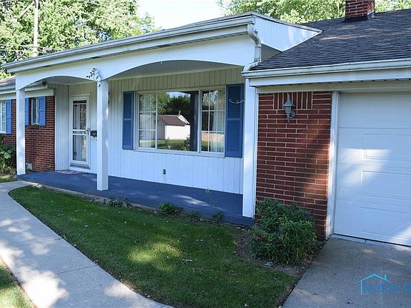 4th image of 122 Edgewood Ave