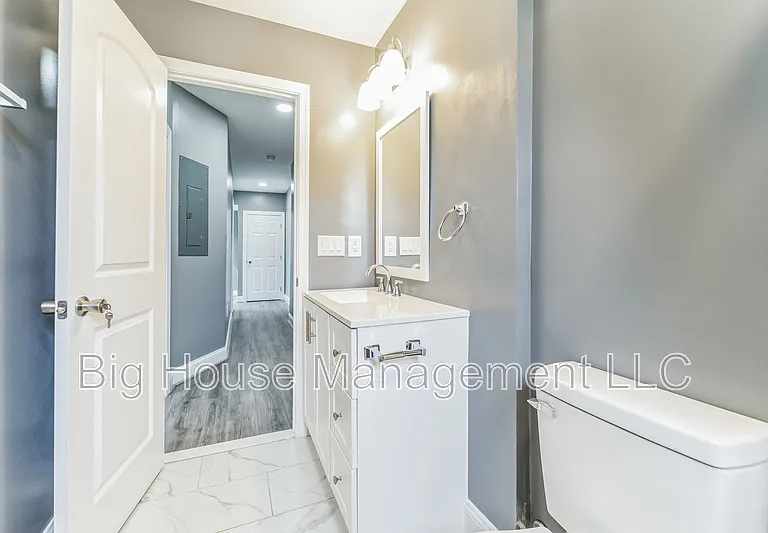 4806 Liberty Heights Ave #4 — Photo 11
