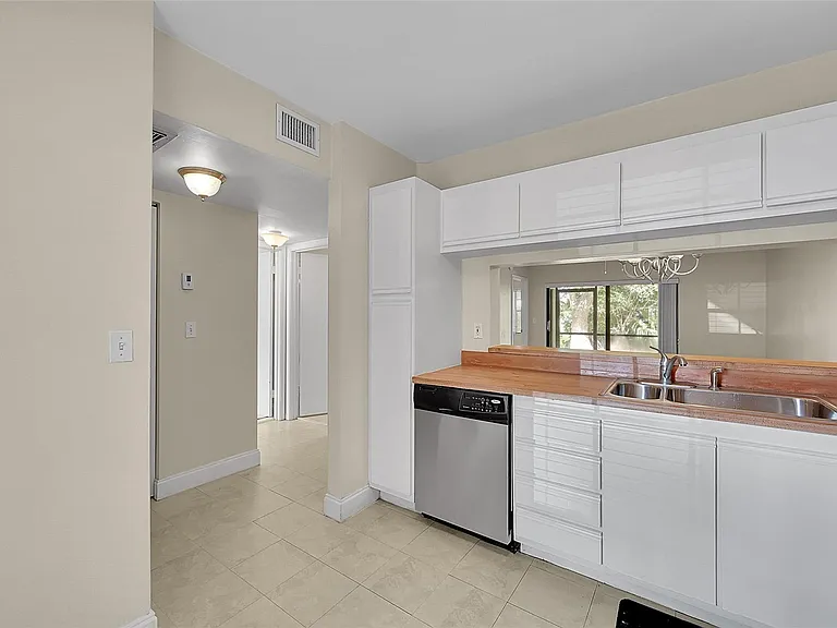 2518 NW 89th Dr #2518 — Photo 14