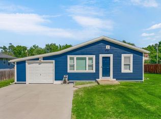 308 N Washington St, Spring Hill, KS 66083