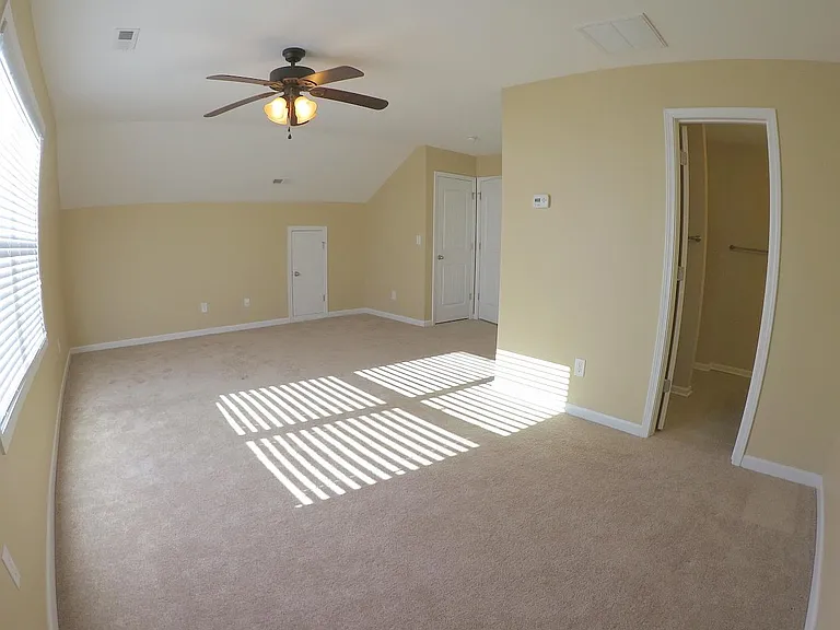 3rd Floor en-suite bedroom