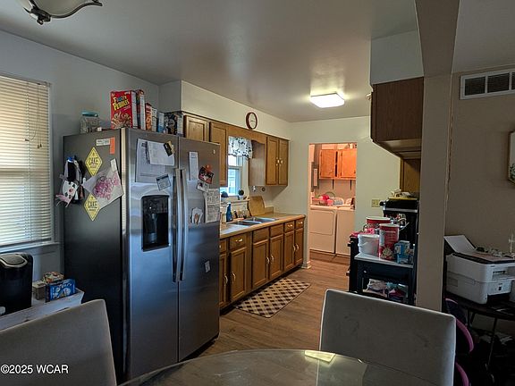 4th image of 1420 Southwood Dr