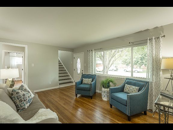 4th image of 184 Greenfield Dr