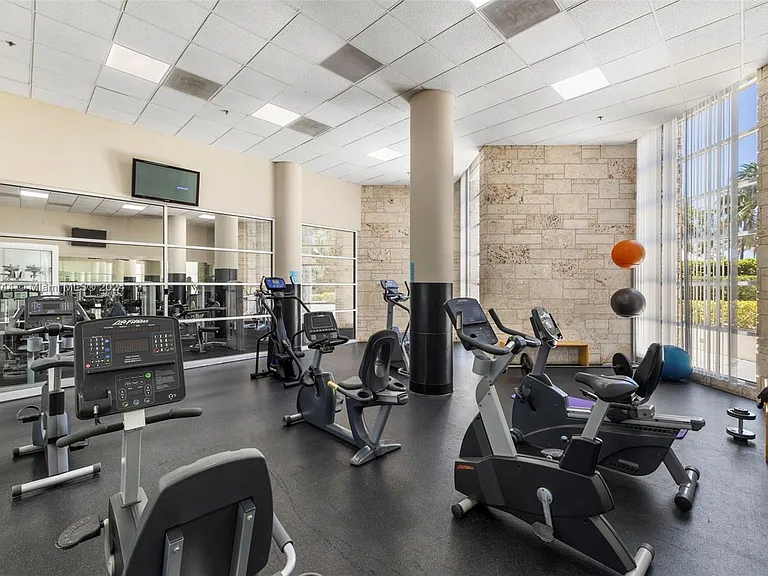 5151 Collins Ave #1527 — Photo 48