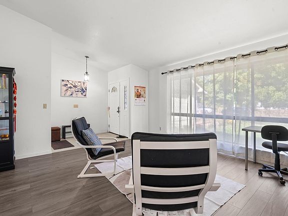3rd image of 5050 Larchwood Way