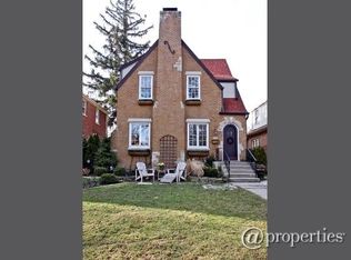 2520 Lawndale Ave, Evanston, IL 60201