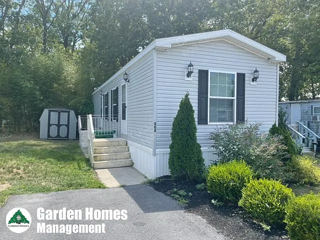 808 Pineview Ave — Photo 6