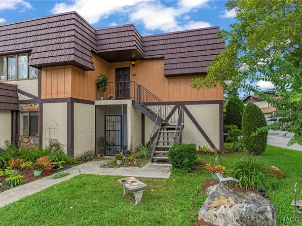 57 Douglas St APT 108, Homosassa, FL 34446