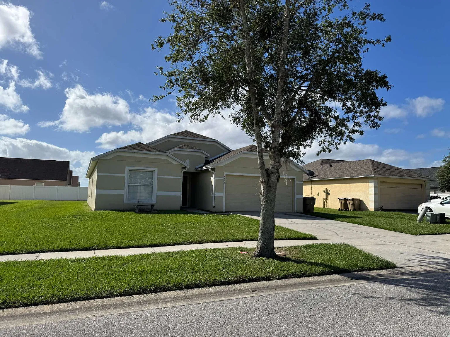 4 bed, 2.0 bath, 1816 sqft, $1,950 — Photo 3