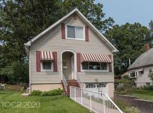 32 Leonard St, North Haledon, NJ 07508