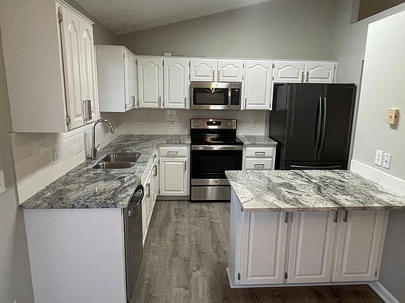 4th image of 6137 N 80th St