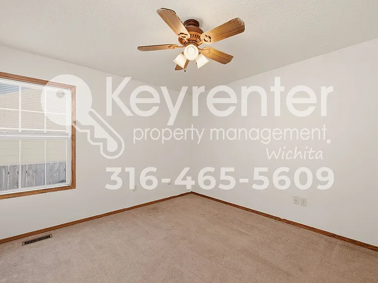 827 S Sunset Cir — Photo 12