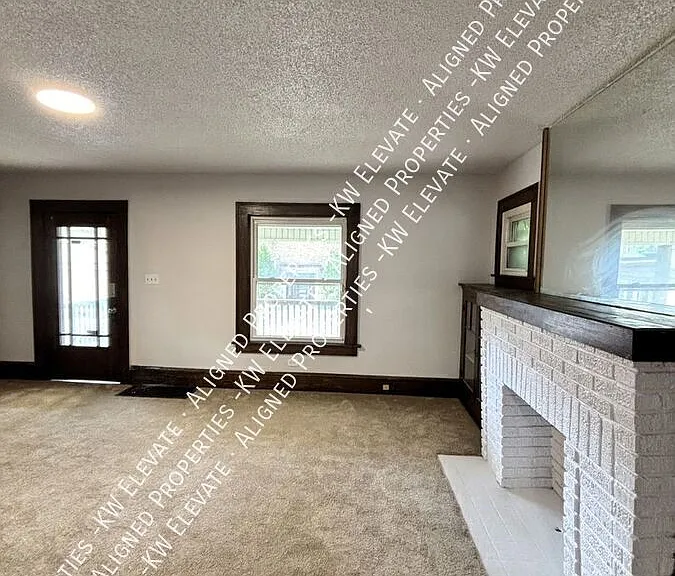 134 E Mildred Ave — Photo 5