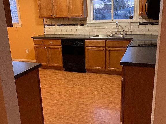 3rd image of 4104 Water Oak Pl
