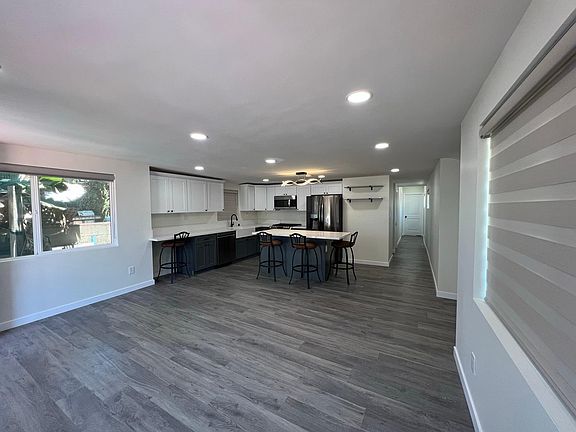 4th image of 214 E Park Ave #A