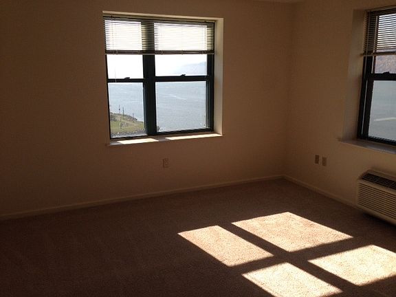 Bedroom with 2 Windows