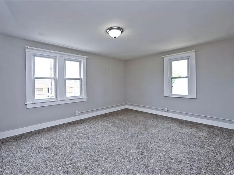 2368 Fauver Ave — Photo 21