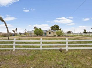 2037 W Avenue M4, Palmdale, CA 93551