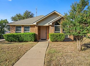 1814 Blair Oak Dr, Lewisville, TX 75067