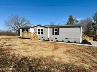 196 Copenhaver Rd, Lenoir City, TN 37771