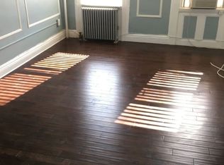 3807 20th Rd, Astoria, NY 11105