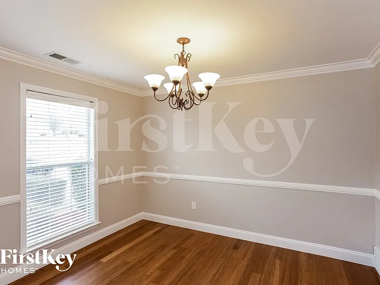 10258 Spruce Grove Ln — Photo 3