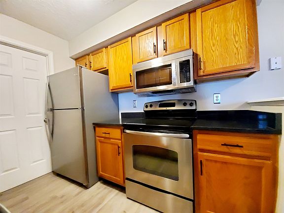 4th image of 160 Herrington Ct APT 2