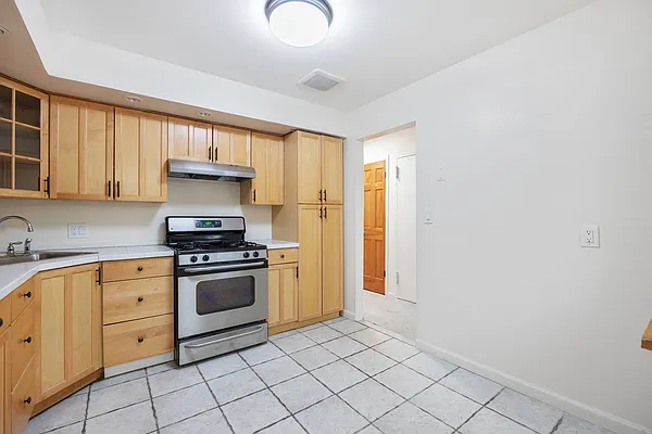 Rented by EXP Realty | media 19