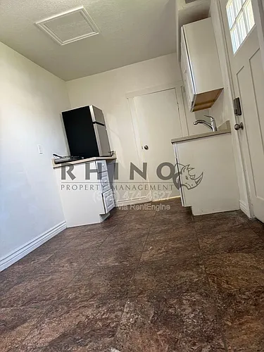 2885 Van Buren Ave #3 Photo 1