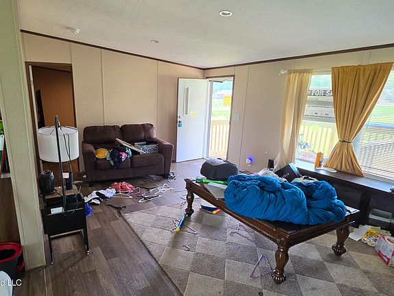 5th image of 755 W Bobo Rd