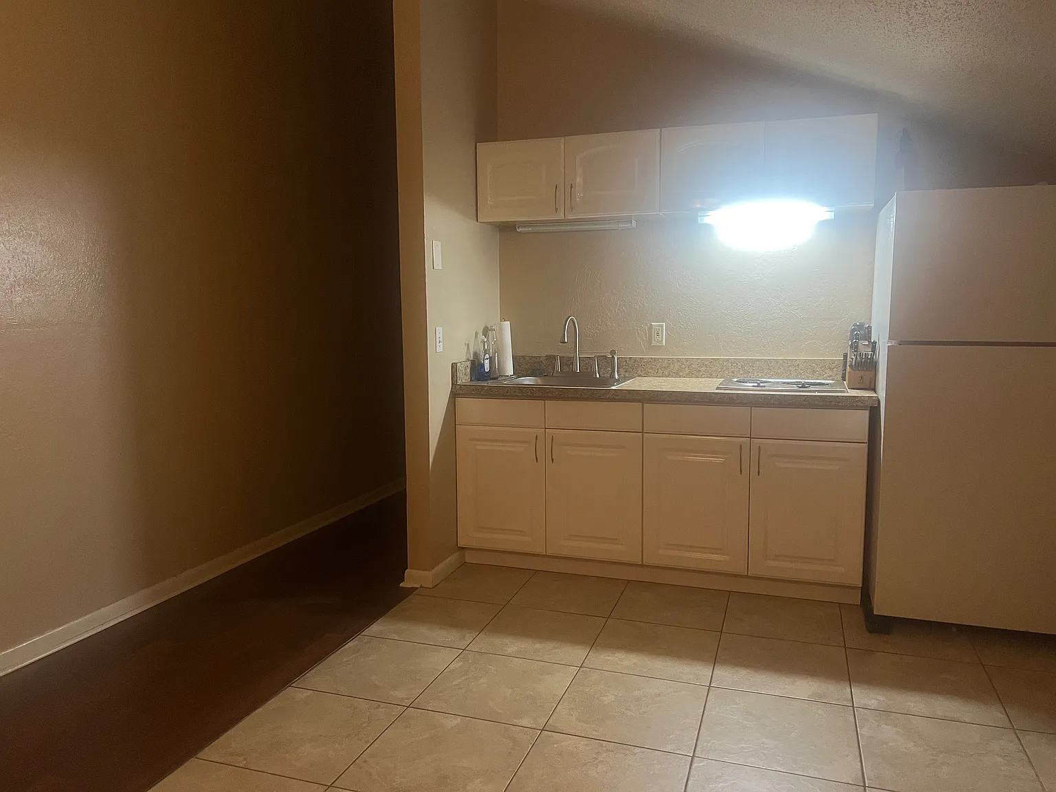 1 bed, 750 sqft, $1,000 — Photo 2