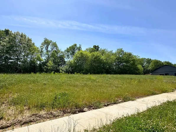 2909 Wild Goose Way #14, Stoughton, WI 53589