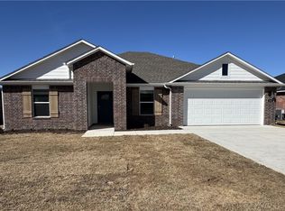 802 Picard Ave, Lowell, AR 72745
