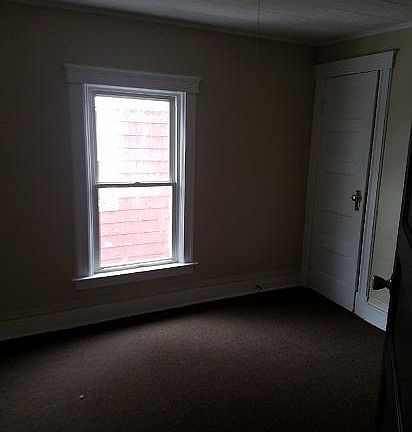4th image of 1305 Niagara Ave