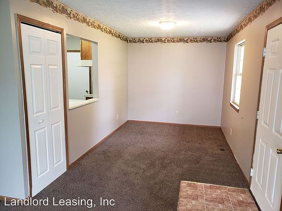 4th image of 1526 E 29th St