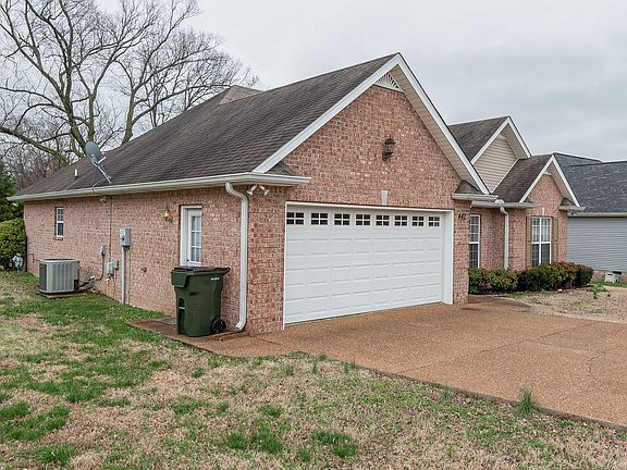 2nd image of 447 Rocky Crest Dr