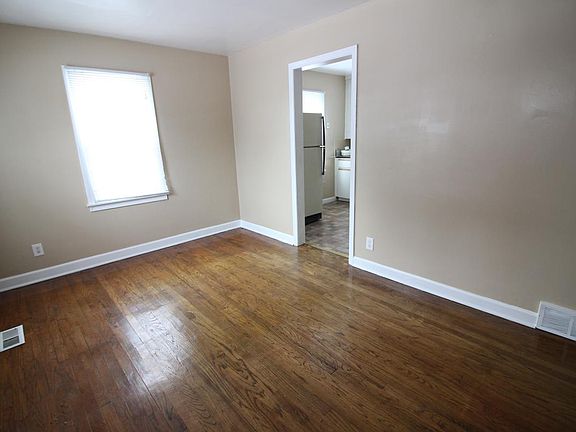 5th image of 963 Ottawa Ave