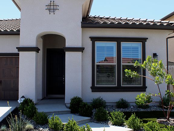 3rd image of 1735 E Benvenuto Dr