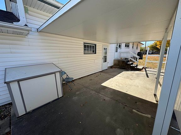 4th image of 907 Grant St