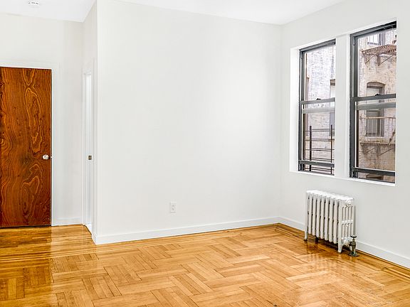 2nd image of 708 W 171st St APT 21B