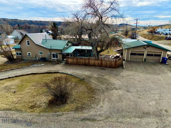 1122 Saint Charles St, Fort Benton, MT 59442
