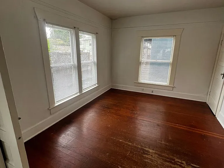 1108 Jackson St — Photo 4